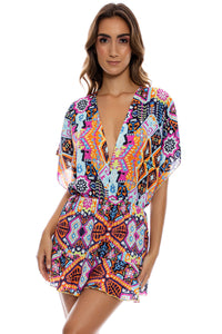 MARACUYA KISSES - Playera V Neck Ruffle Dress • Multicolor